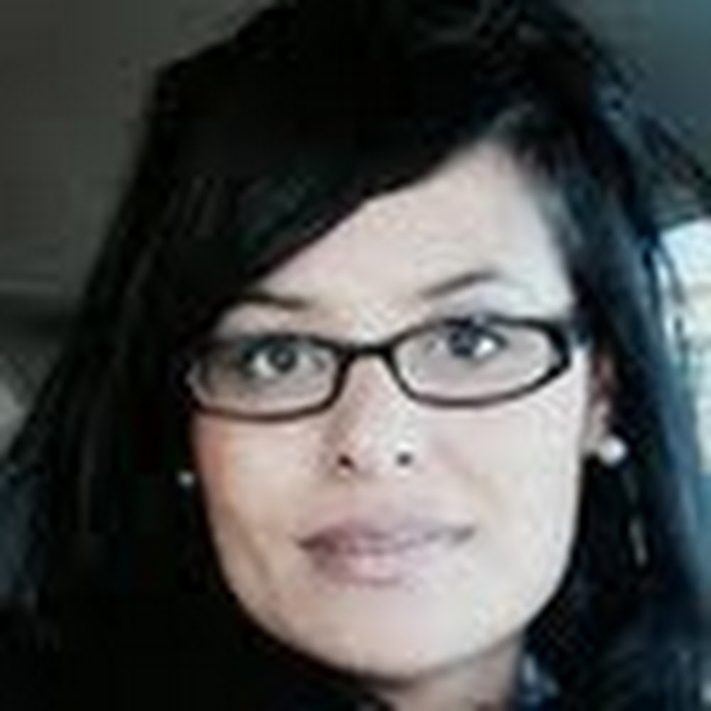 Meet your Posher, Senovia